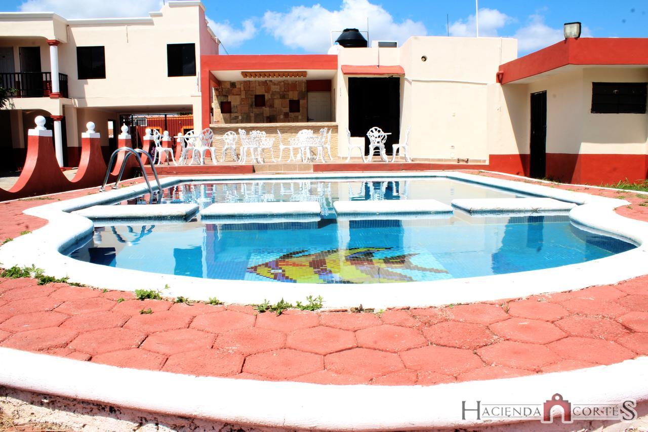 Hotel Hacienda Cortes Merida Bagian luar foto